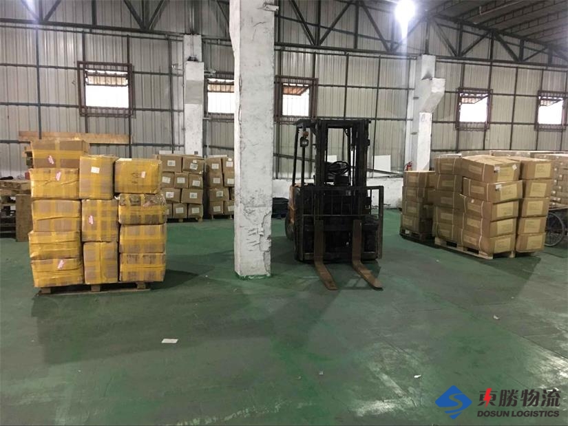 深圳倉庫租賃，深圳到香港物流運(yùn)輸, 深圳工廠裝貨送香港九龍,深圳到香港物流,香港深圳貨運(yùn)運(yùn)輸,深圳香港進(jìn)出口,深港物流專線,中港物流