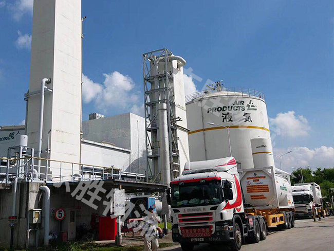 危險(xiǎn)品車輛運(yùn)輸中；該怎樣處理緊急發(fā)生情況？東勝物流，深圳到香港物流,香港物流專線,深圳香港進(jìn)出口,中港物流,香港深圳貨運(yùn)運(yùn)輸,深圳市東勝物流有限公司