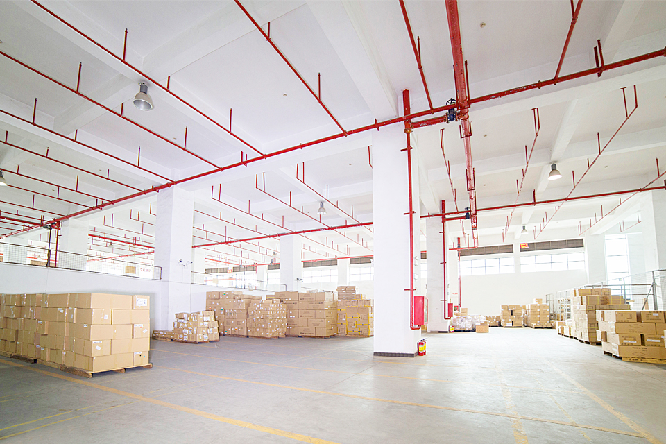 保稅進口-東勝物流；深圳到香港物流-香港物流專線-中港貨運物流運輸專線-佛山到香港物流專線-一般貿(mào)易進出口報關(guān)代理-倉儲配送-深圳市東勝物流有限公司