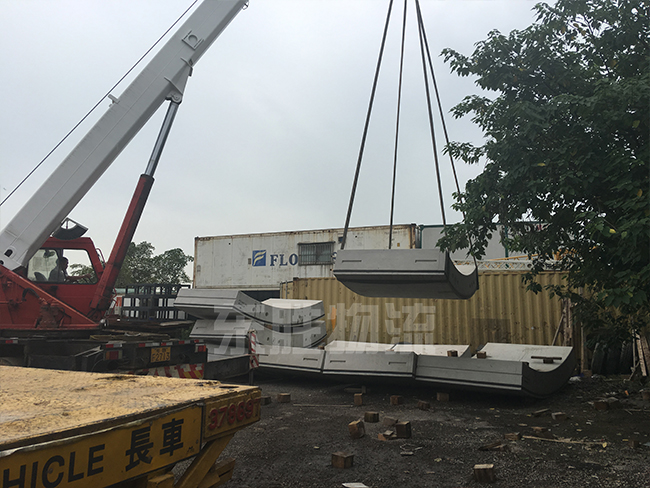 深圳出口物流；陸運運輸行業(yè)的特點及作用；澳門物流-進口報關(guān)公司-香港進口清關(guān)公司-深圳市東勝物流有限公司