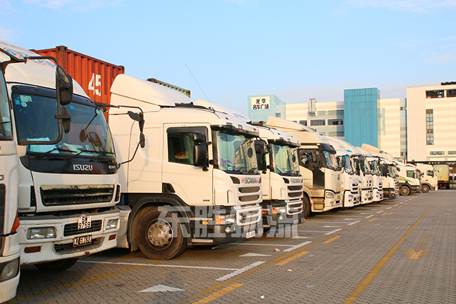 中港車(chē)行，中港運(yùn)輸車(chē)隊(duì)|深圳東勝物流;澳門(mén)物流-進(jìn)口報(bào)關(guān)公司-香港進(jìn)口清關(guān)公司-深圳市東勝物流有限公司