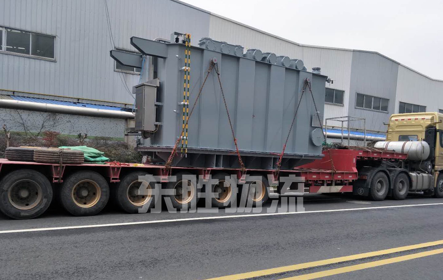 佛山到香港物流公司，佛山到香港運(yùn)輸，佛山到香港中港平板車運(yùn)輸圖