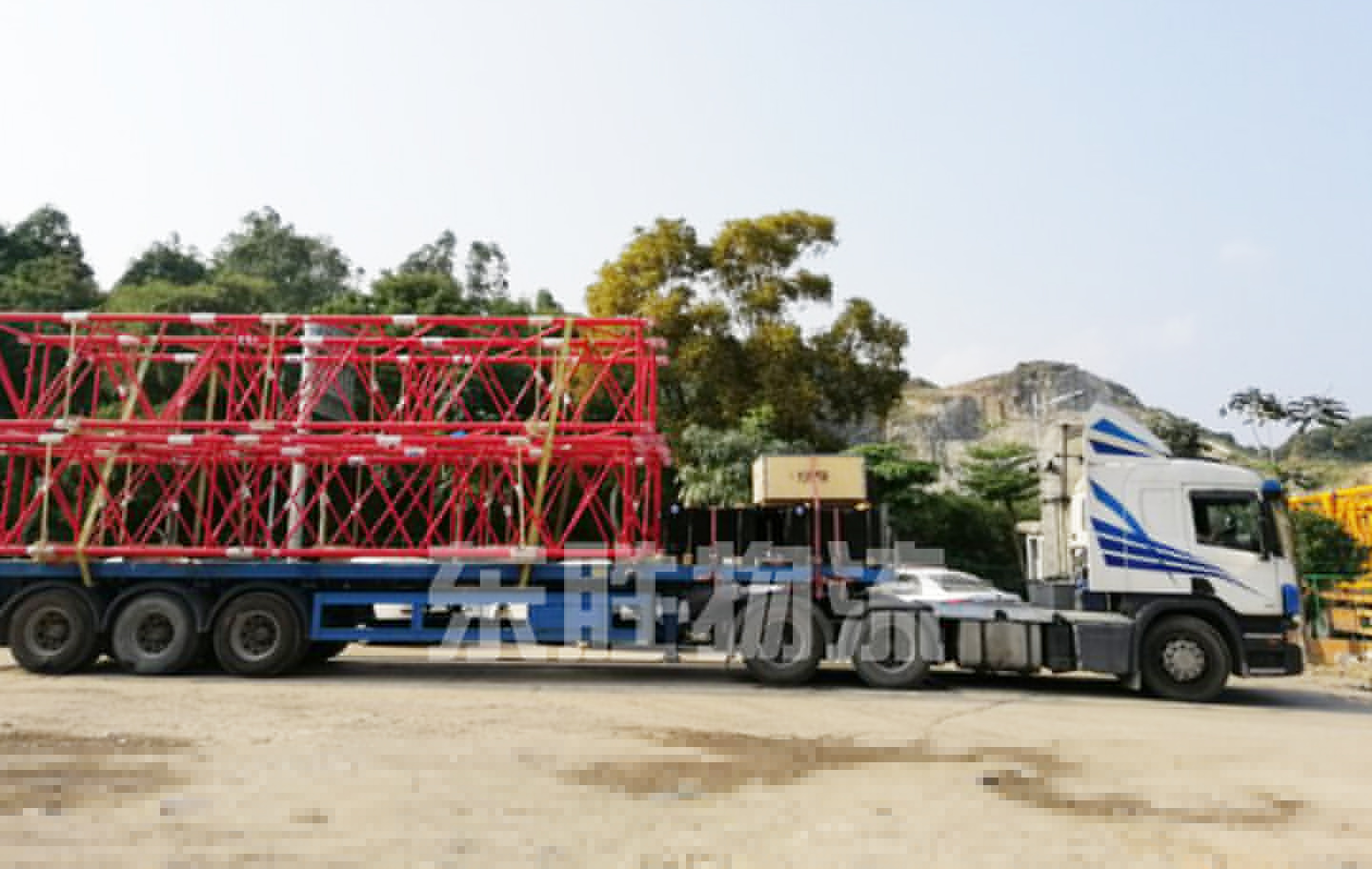 臺(tái)州到香港物流專線，臺(tái)州到香港貨運(yùn)公司，3天到達(dá)！深圳東勝物流中港平板車運(yùn)輸圖