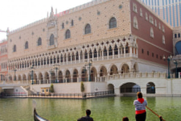 澳門威尼斯人展會運(yùn)輸案例；深圳東勝物流