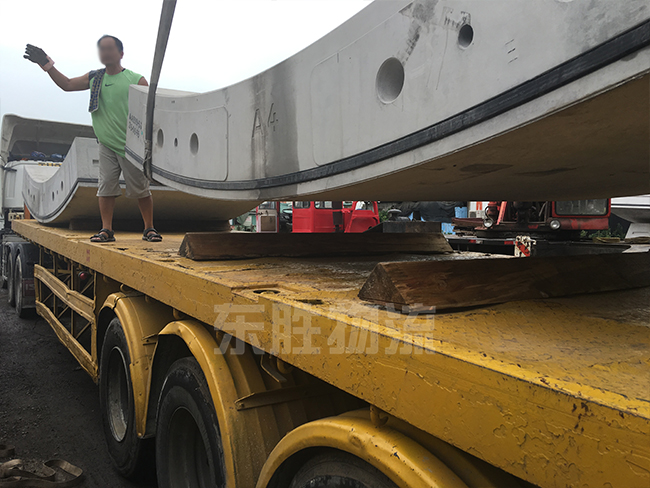 中港吊機車運輸案例，江門到香港預制件運輸